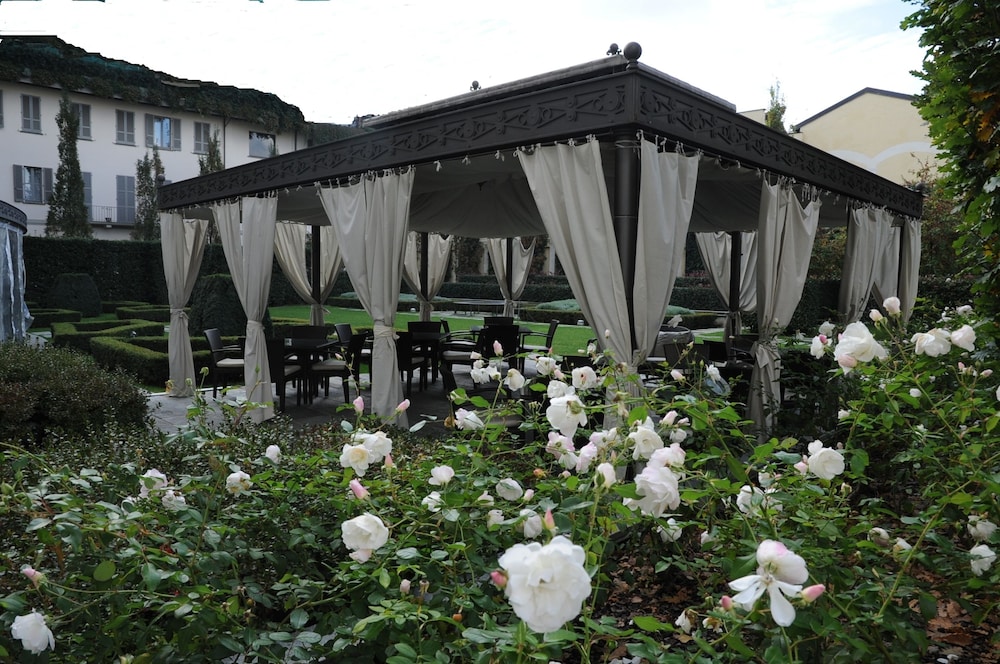 Grand Visconti Palace Hotel 71/75
