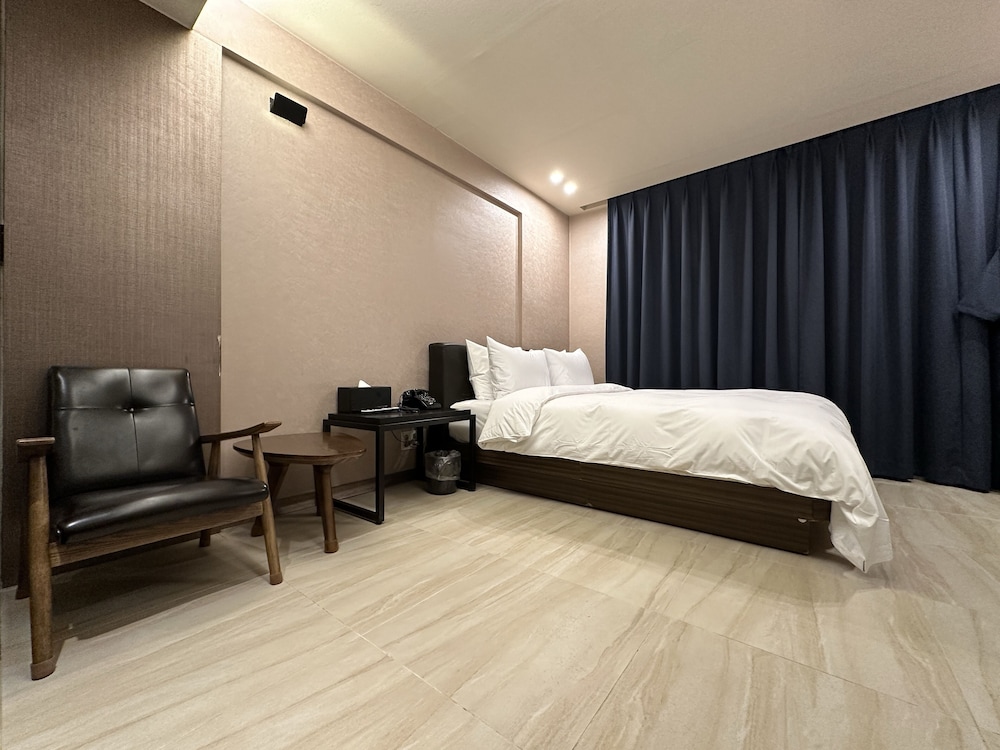 Time Hotel(Good Time Hotel Annex) 17/50