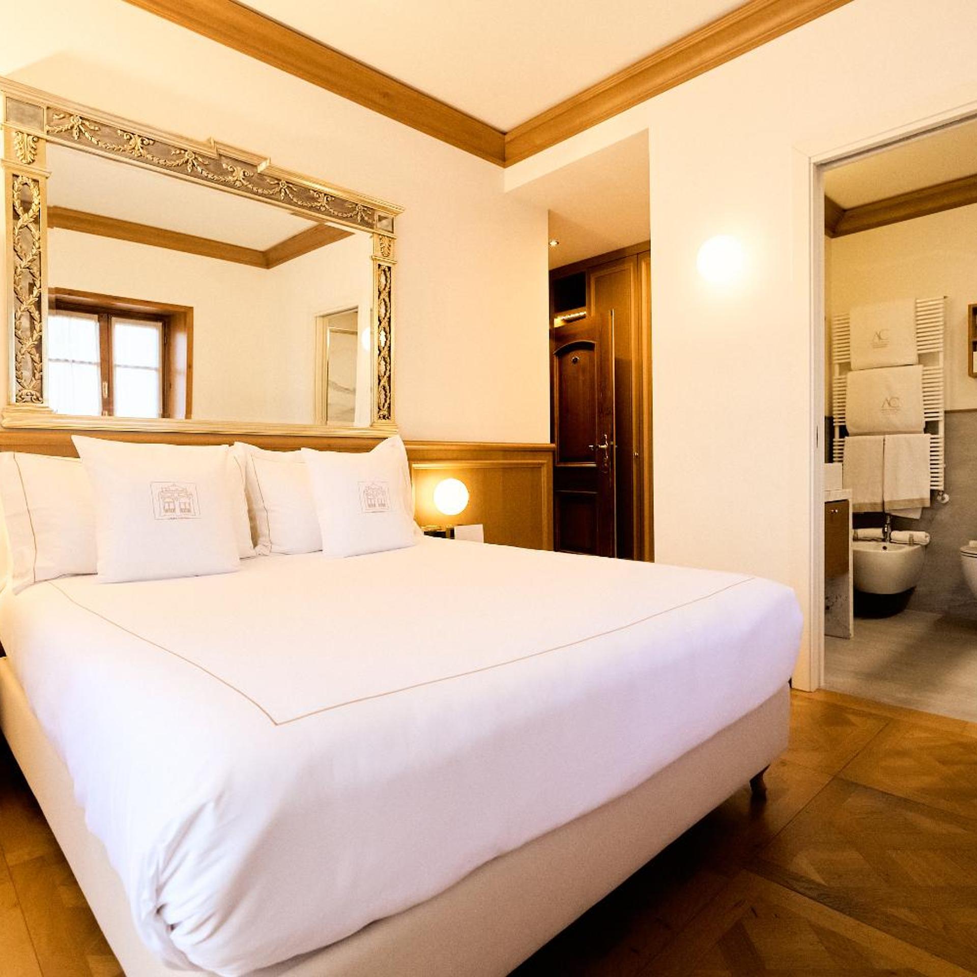 غرفة قياسية بسرير مزدوج، Ambra Cortina Luxury Fashion Boutique Hotel 6/10