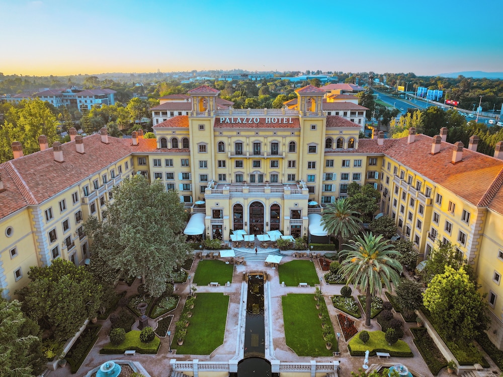 Palazzo Hotel At Montecasino 5/69