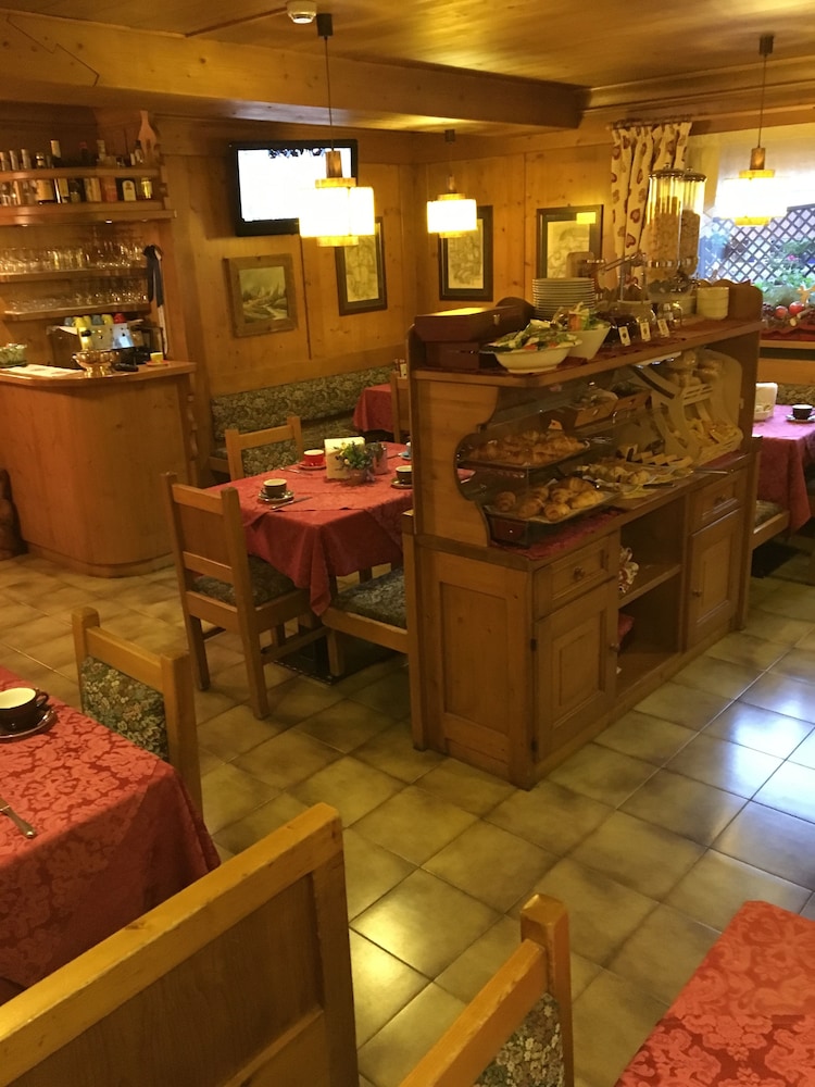 Hotel Meuble Villa Neve 38/50
