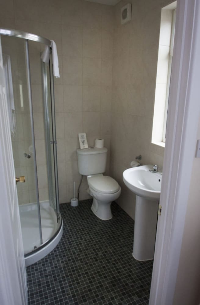 Brooklands Hotel Bed And Breakfast Bournemouth 32/32