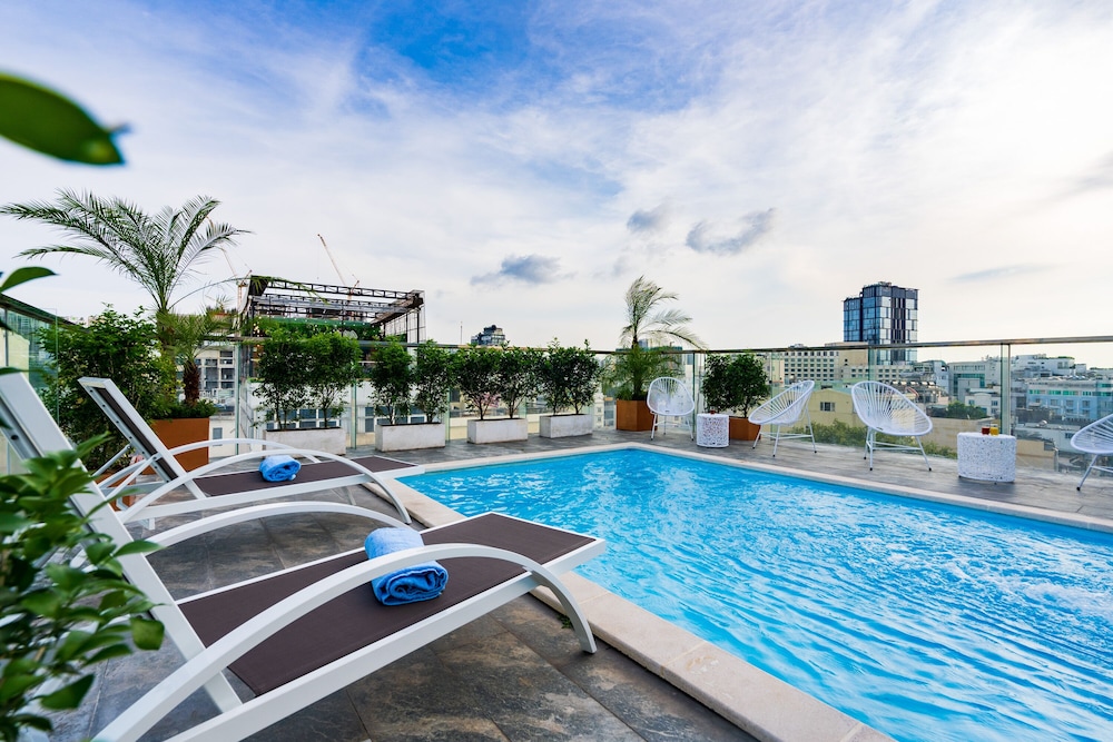 Jovia Hotel 42/49