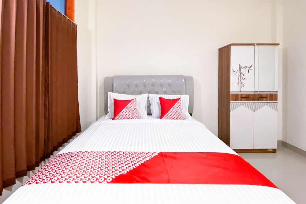 Super OYO Capital O 3092 Falah Residence Syariah 9/24