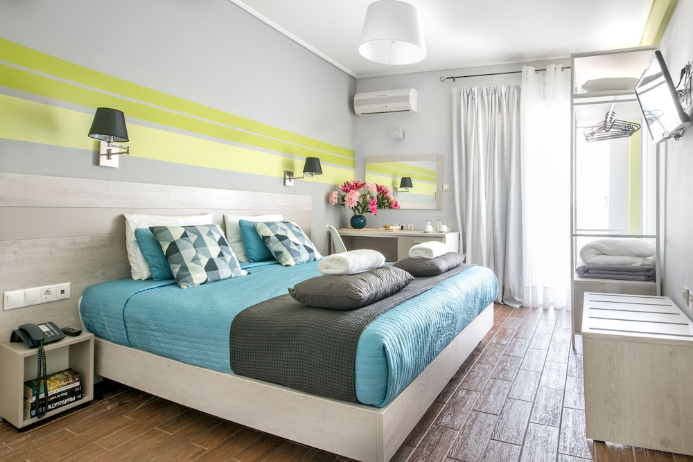 Myrto Hotel 41/90