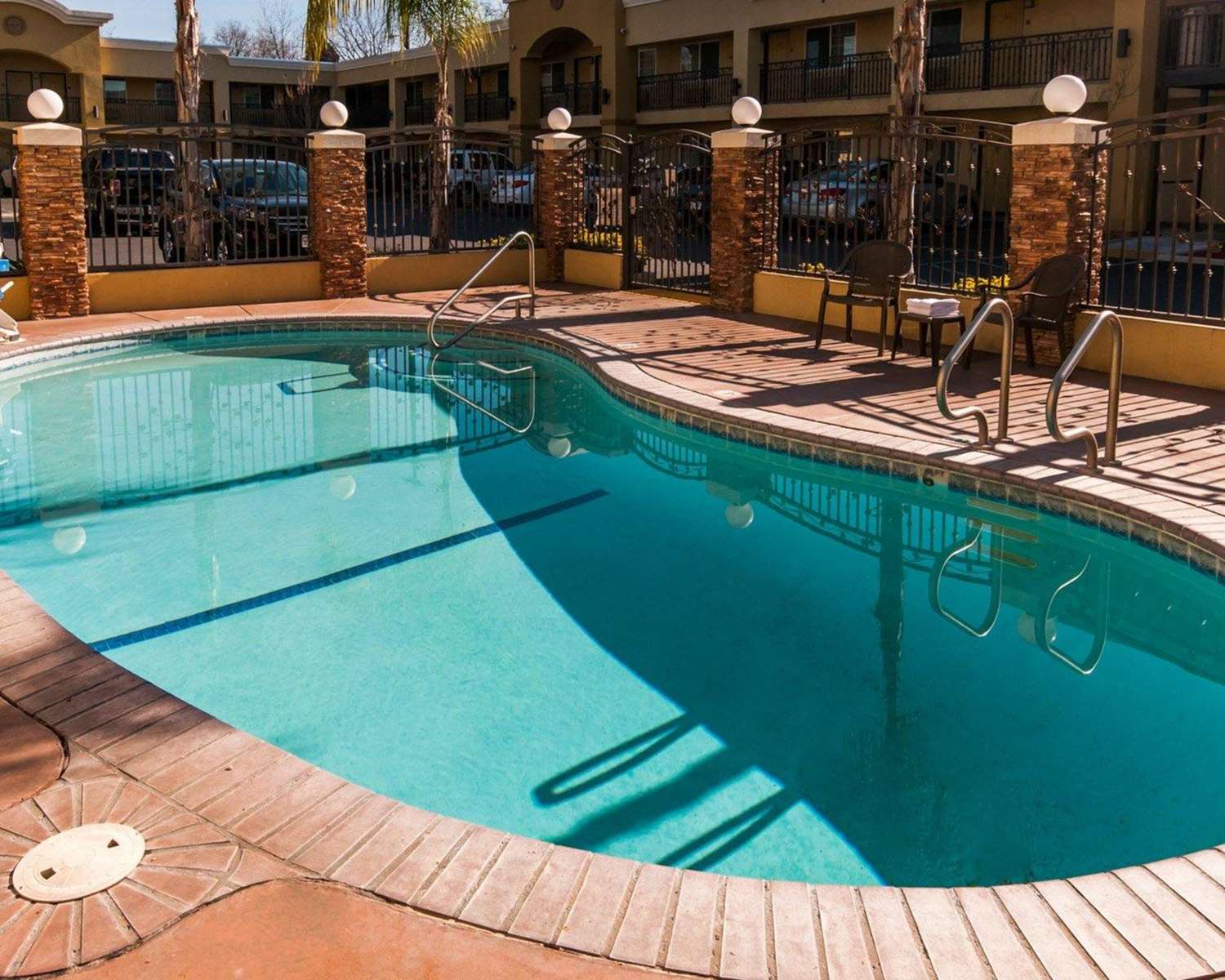 Quality Inn Near Chico State 18/32