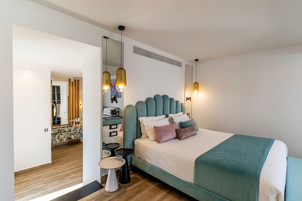 DELUXE, SUITE, KING BED, SEA VIEW, HOT TUB
