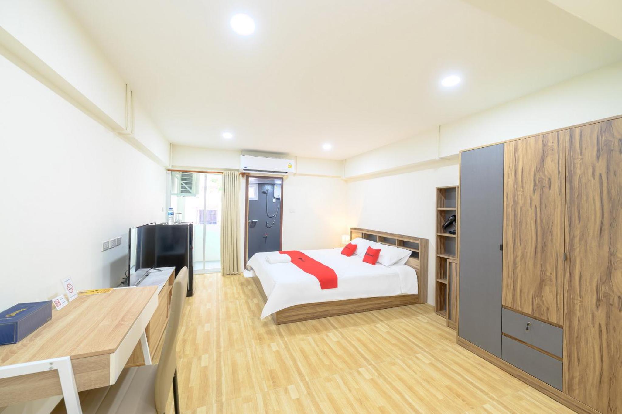 RedDoorz Plus Hoenhao Boutique Hotel Ratchada 23/36