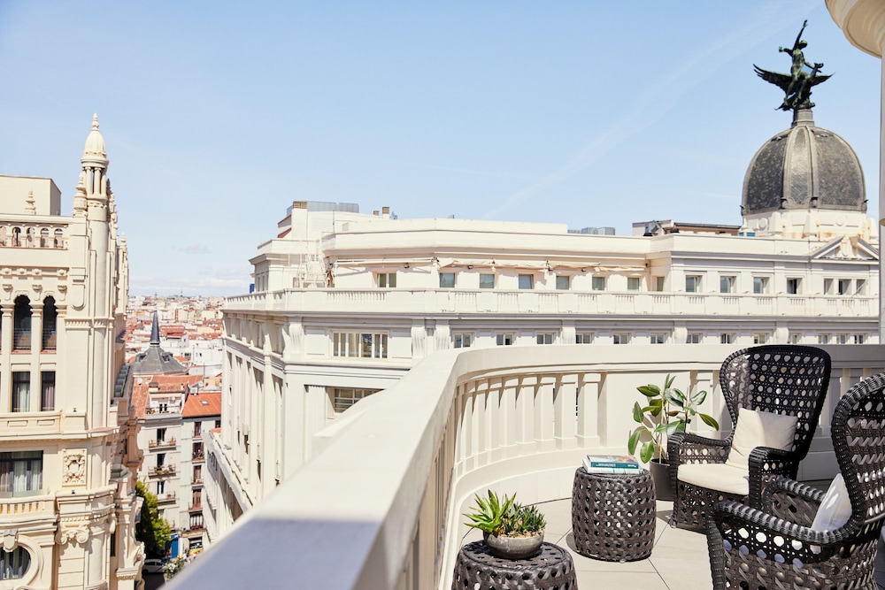 Hyatt Centric Gran Via Madrid 8/72