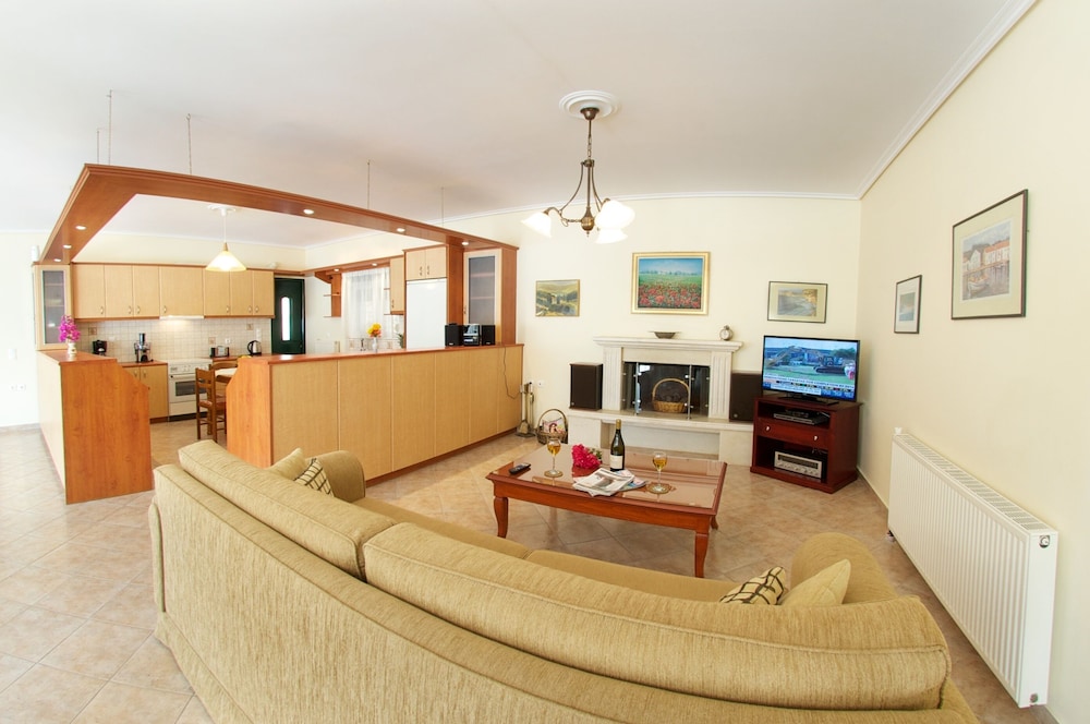 Faos Luxury Apartments 26/50