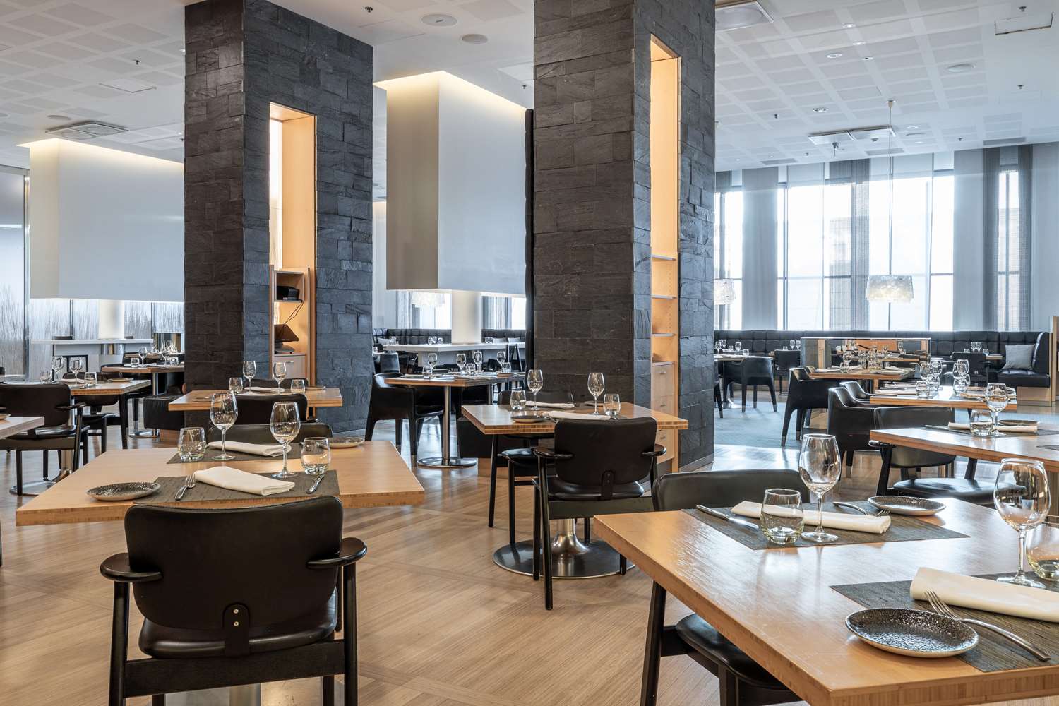 restaurant cafeteria