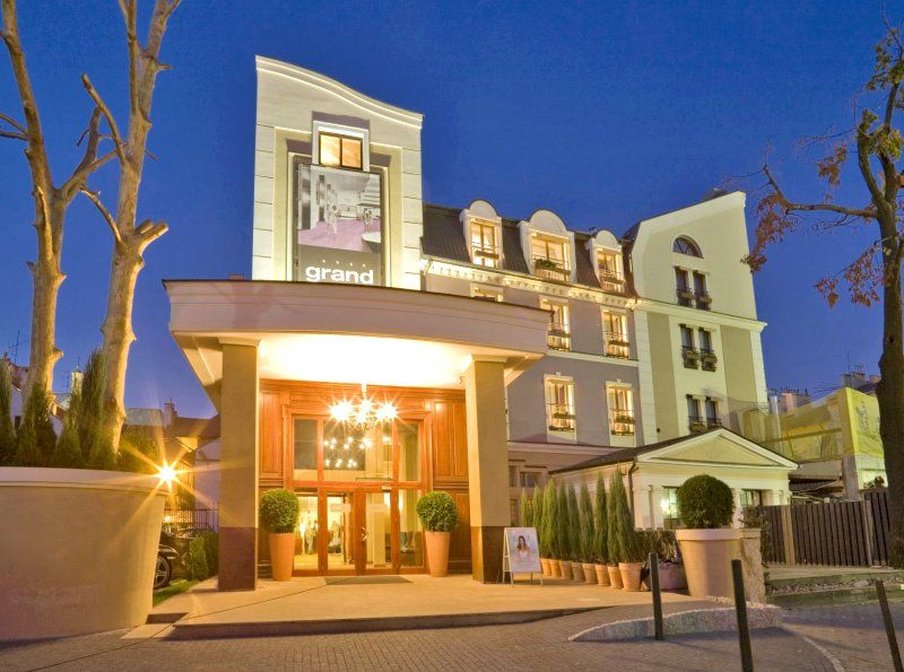 Grand Hotel Boutique 4/44