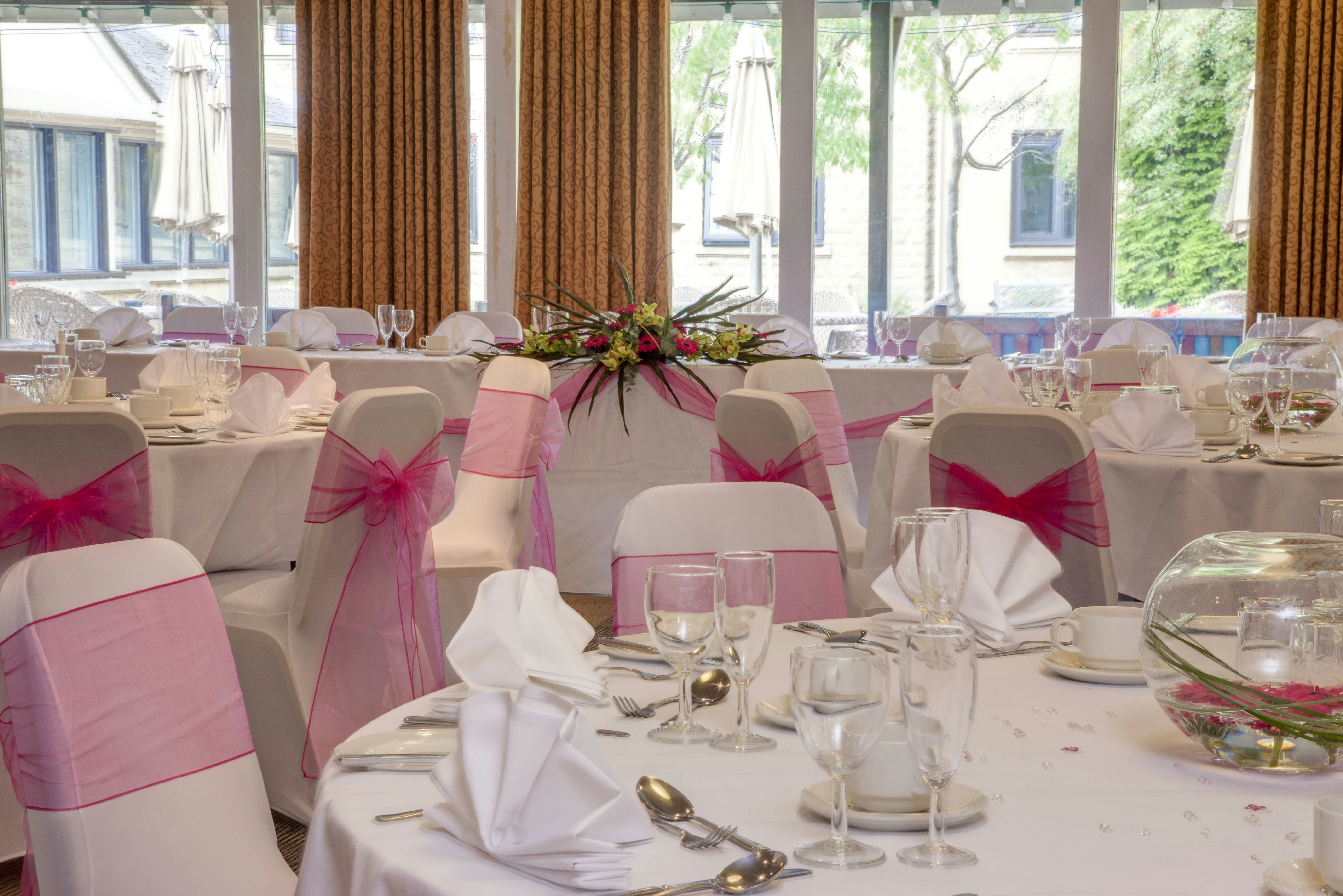 HOLIDAY INN LEEDS BRIGHOUSE 32/50
