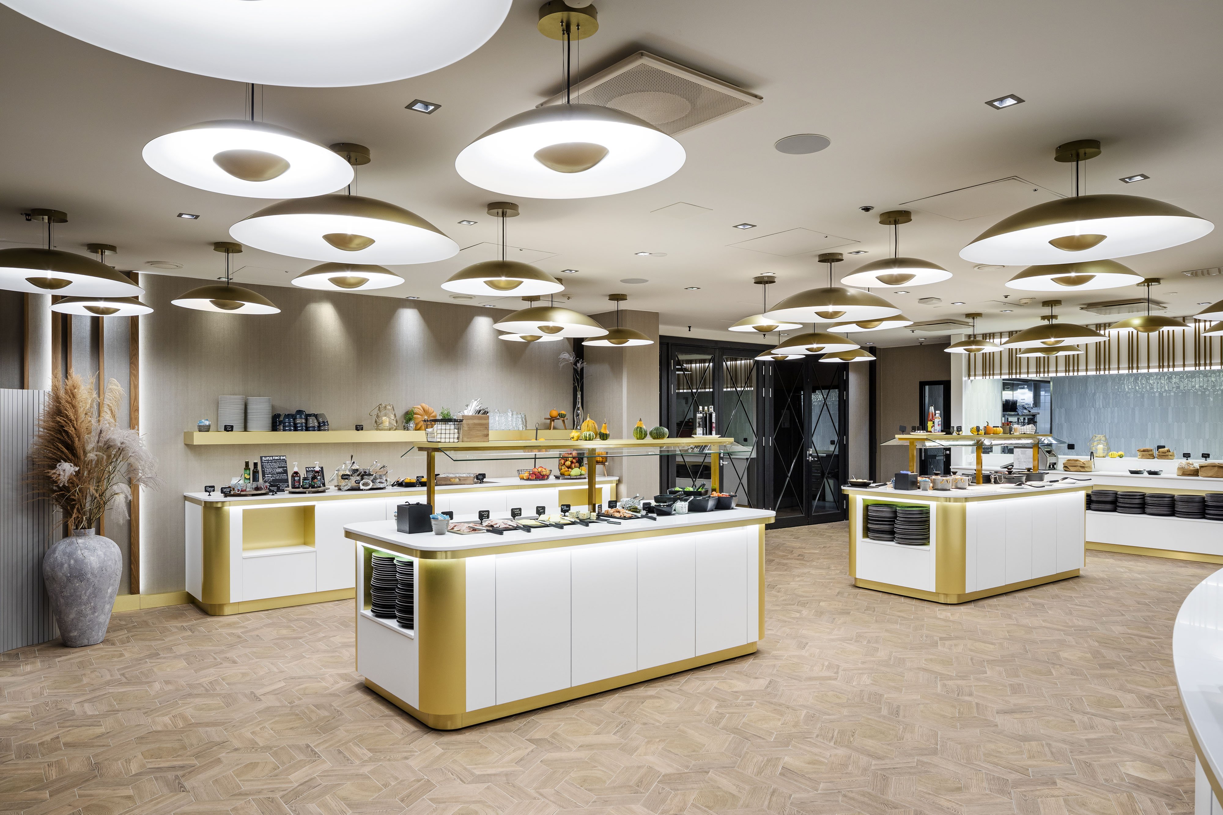 Crowne Plaza Helsinki Hesperia 10/74