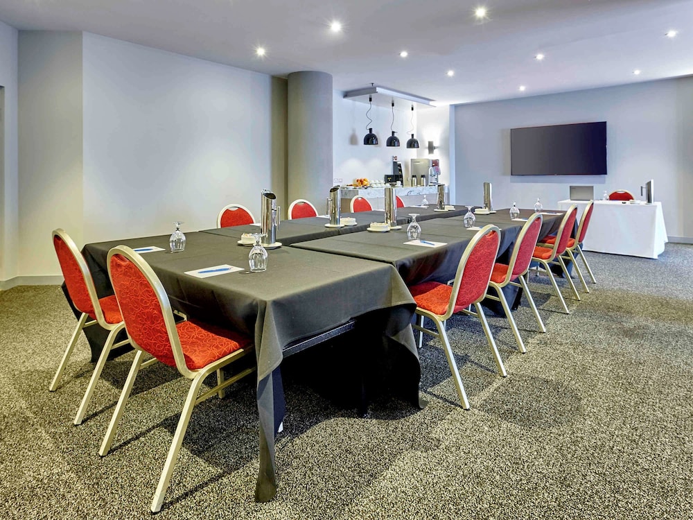 IBIS PERTH 62/70