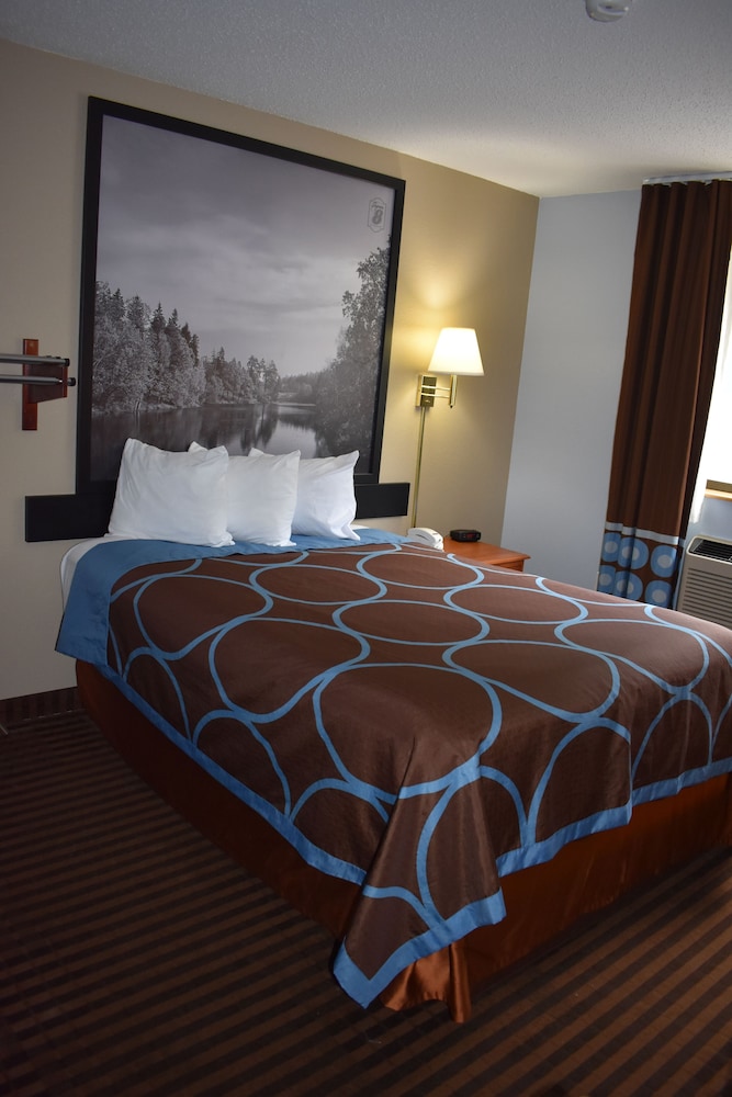 La Vale Inn Cumberland Area 5/19