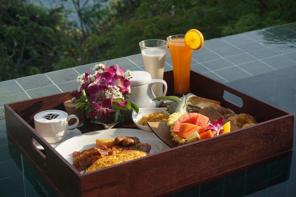 Wyndham Grand Phuket Kalim Bay 68/74