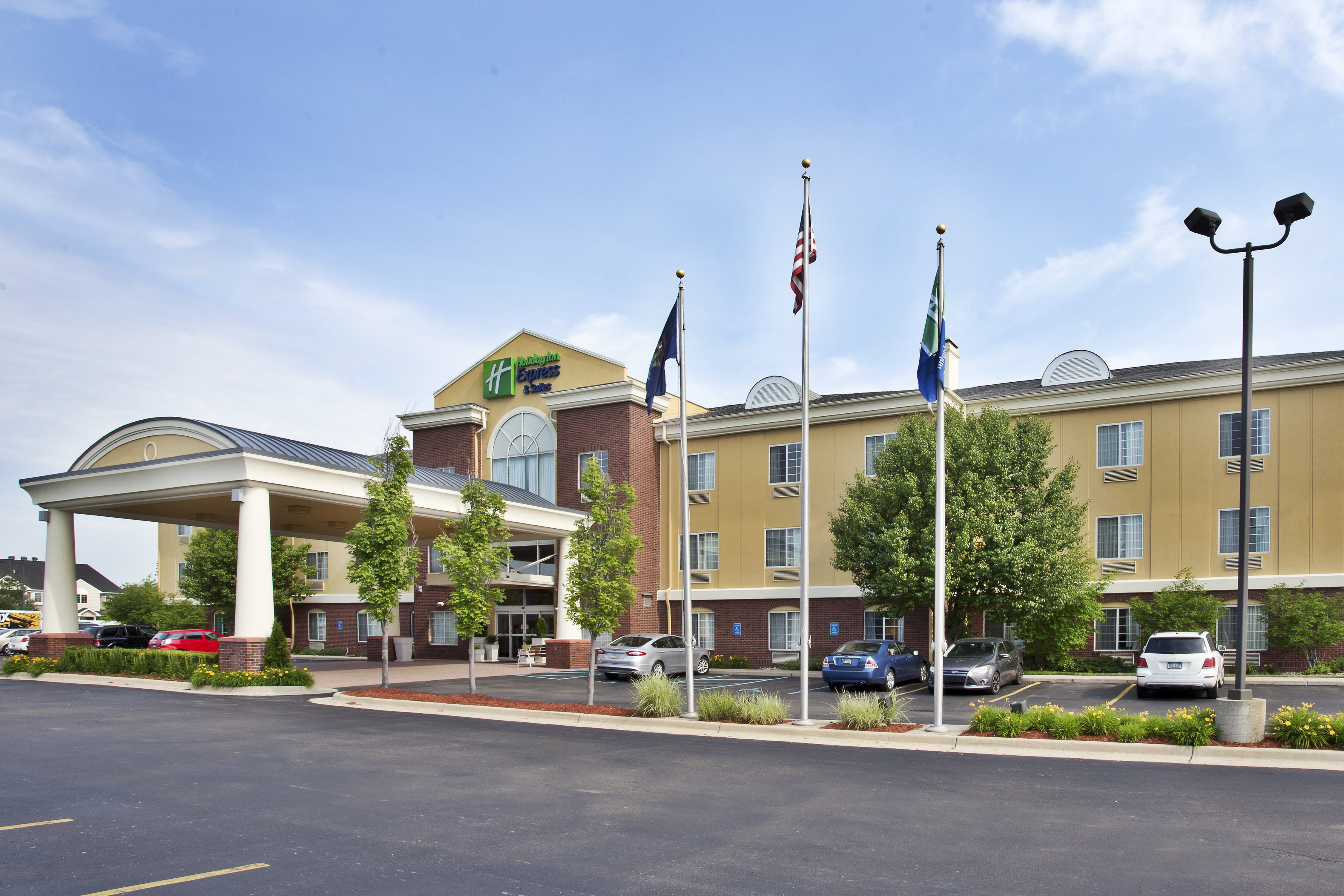 Holiday Inn Express Hotel Suites Woodhaven 54/59