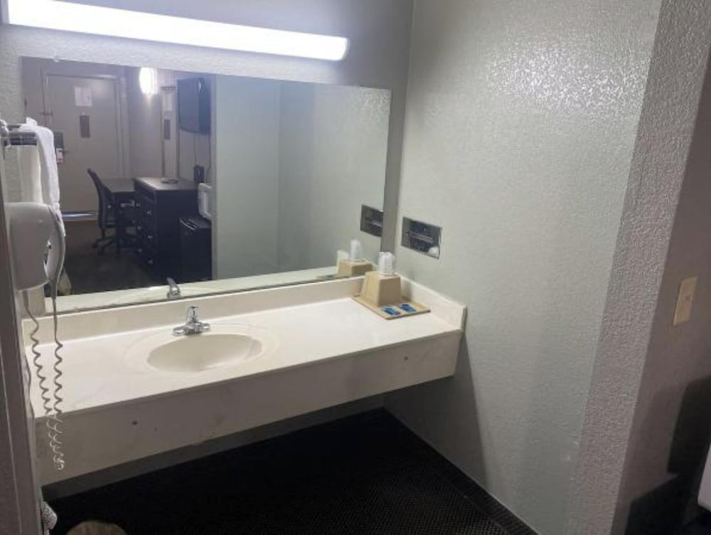 Diamond Inn Forrest City I-40 44/46