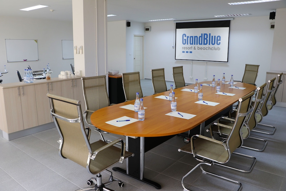 Grandblue Resort 60/70