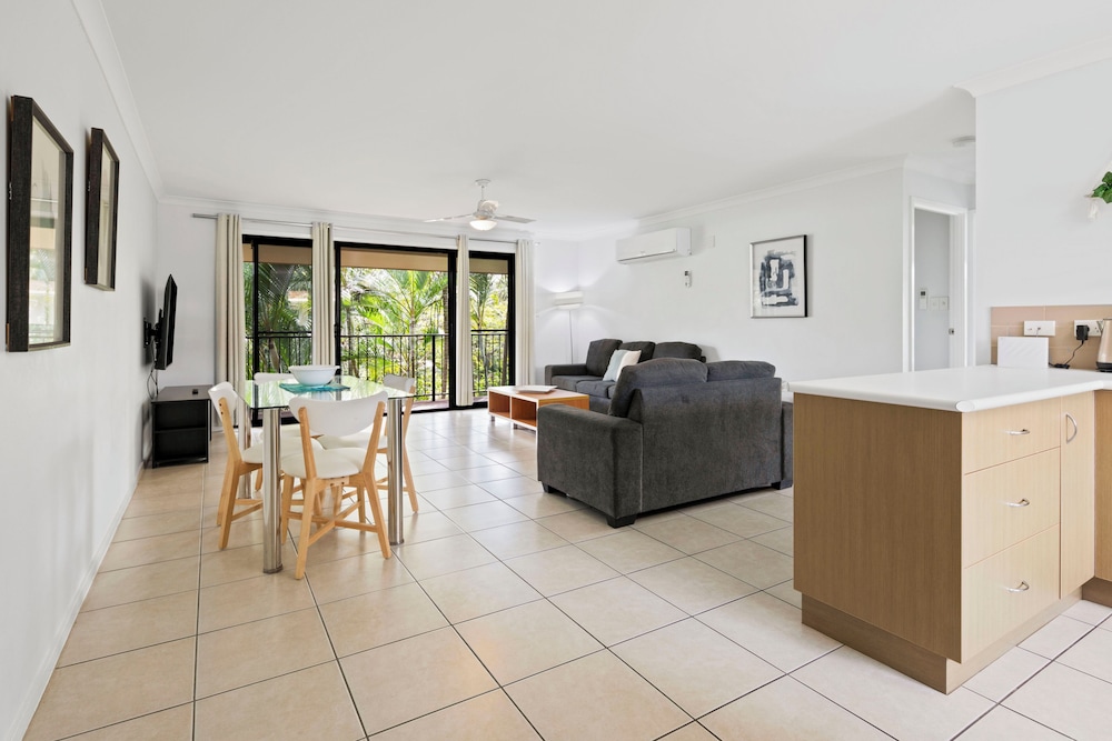 ARLIA SANDS APARTMENTS 9/64