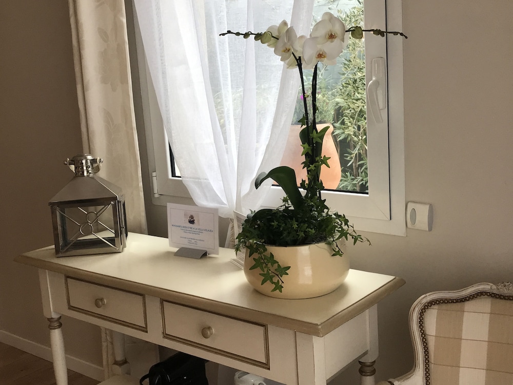 Villa Kilauea B&B 50/50