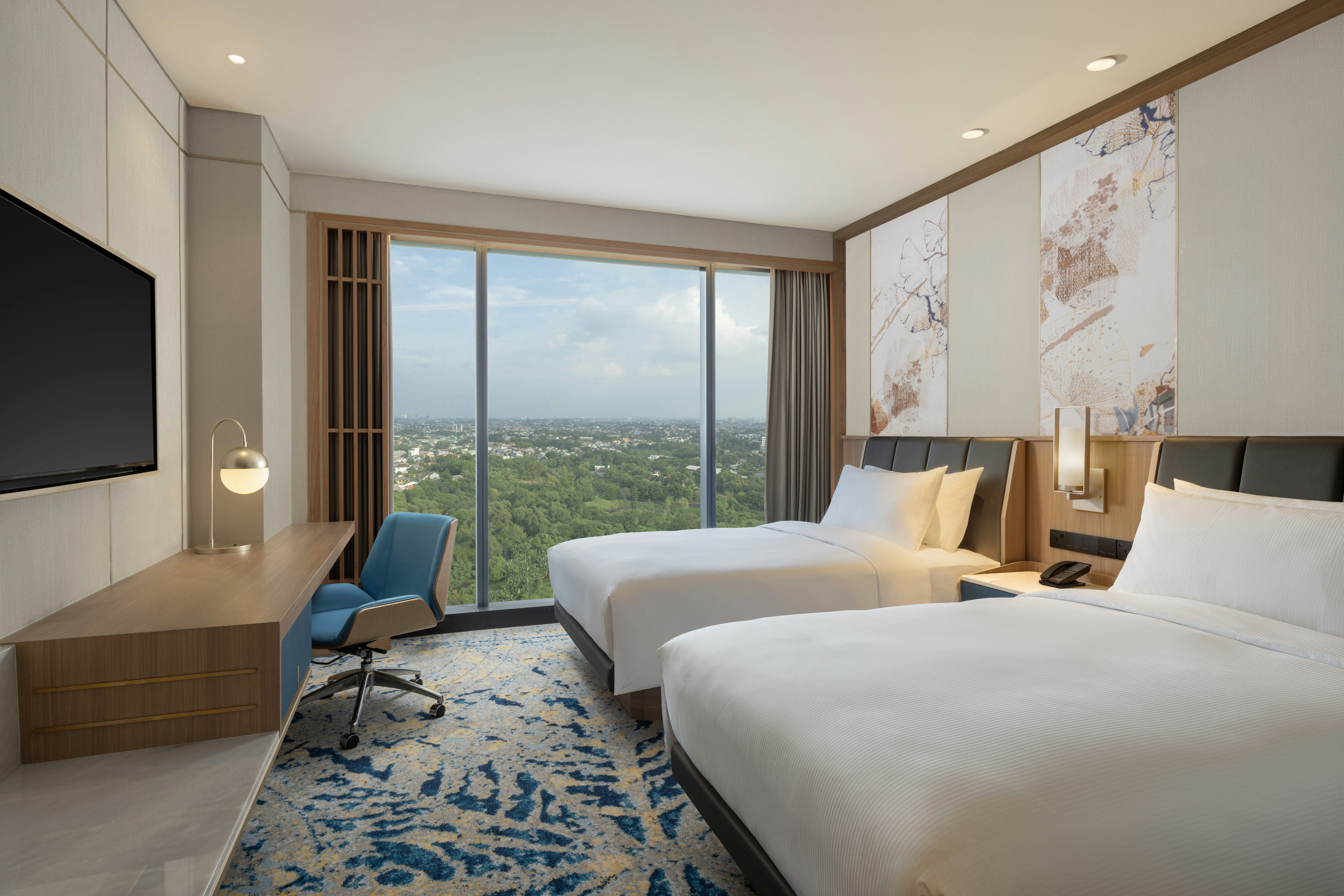 GUEST ROOM, TWIN BEDS, HIGH FLOOR