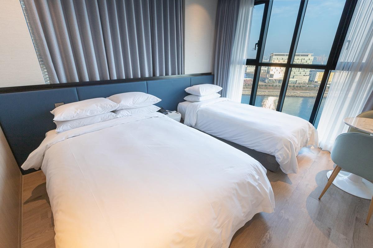 Ocean, Deluxe, Family, Twin Beds