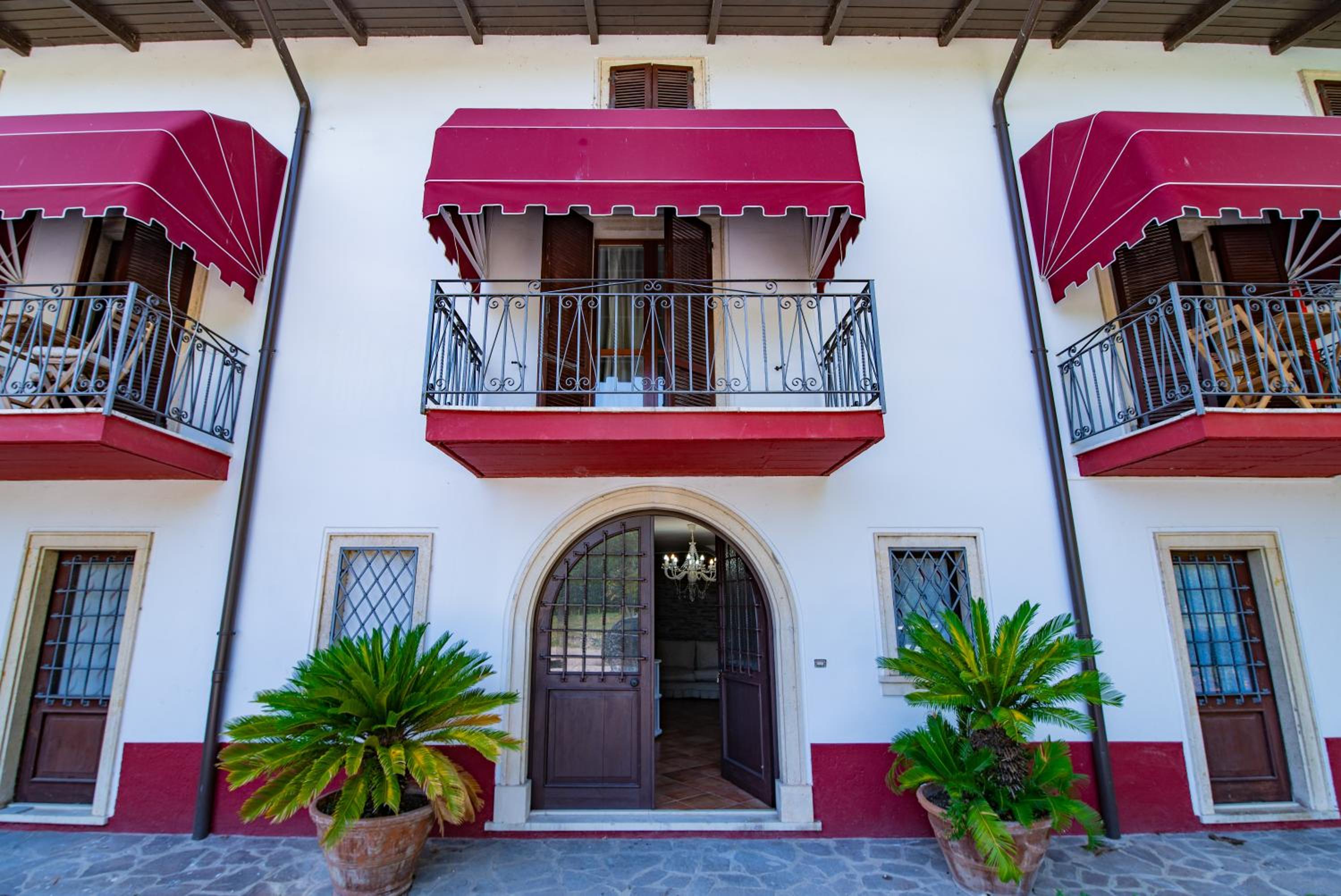 Villa Vitti's - Verona est 1/27