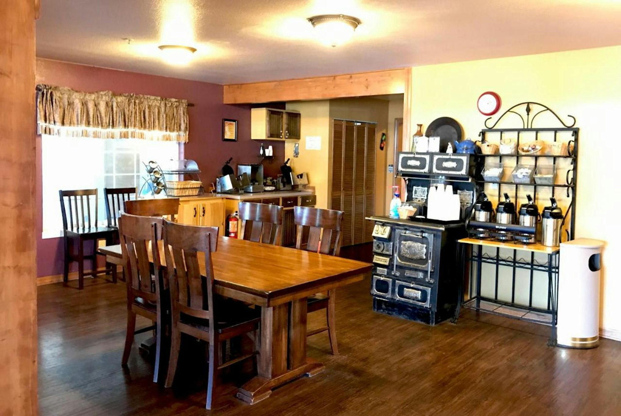 FAIRBRIDGE INN & SUITES KELLOGG 40/48