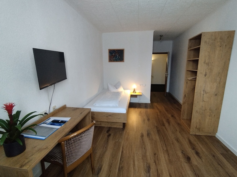 Hotel Sonnenkeller 15/24