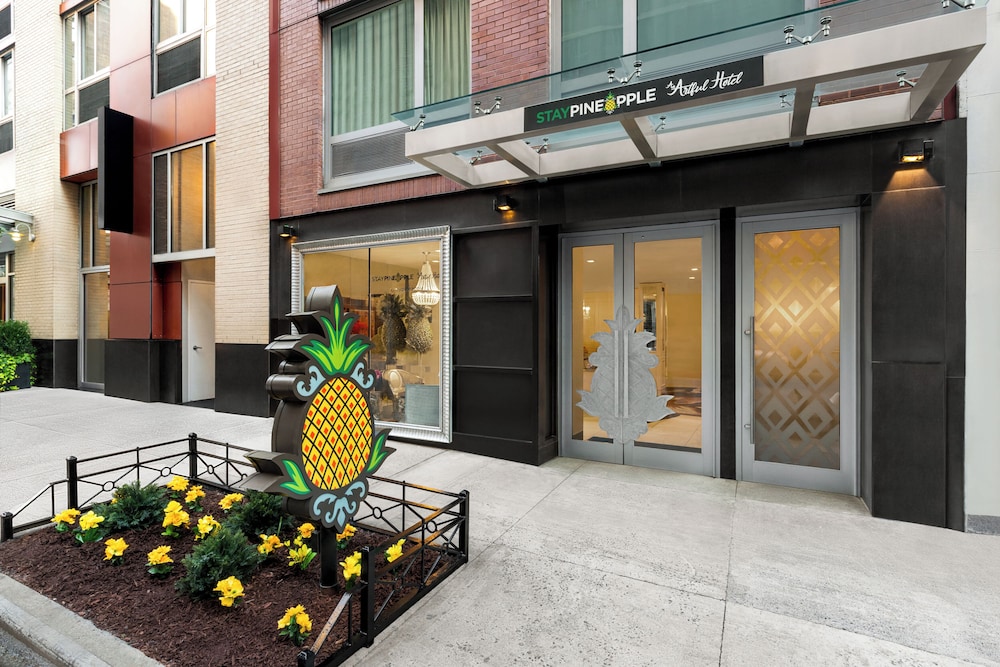 Staypineapple An Artful Hotel Midtown New York 6/65