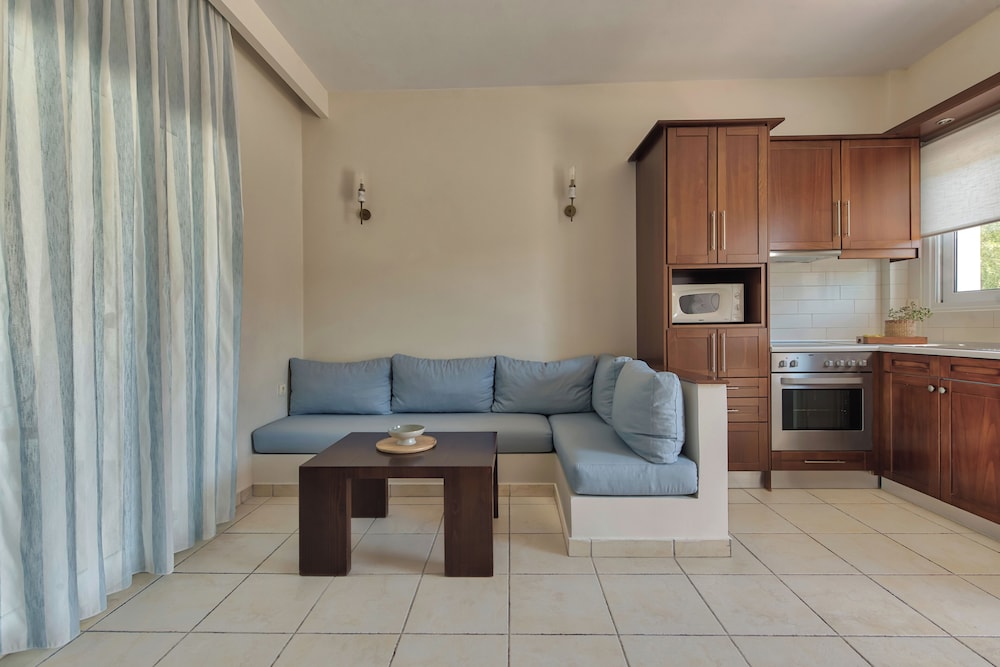 Erietta Aparthotel 27/49