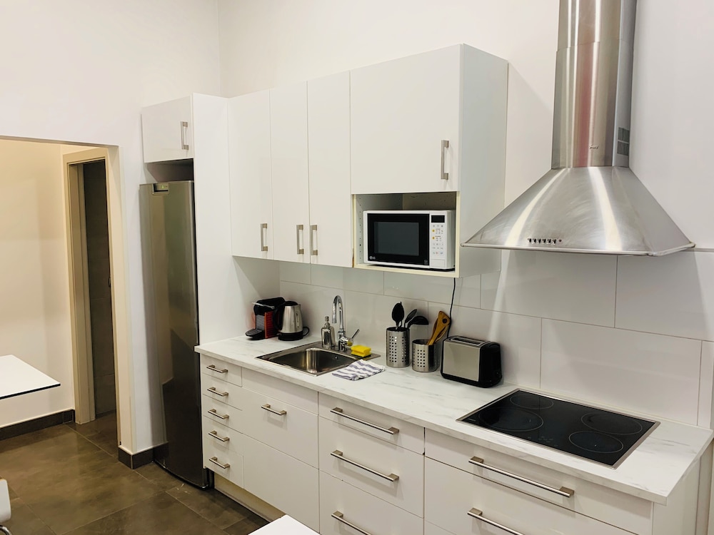 Hip Karma Hostel Shared Rooms 48/50
