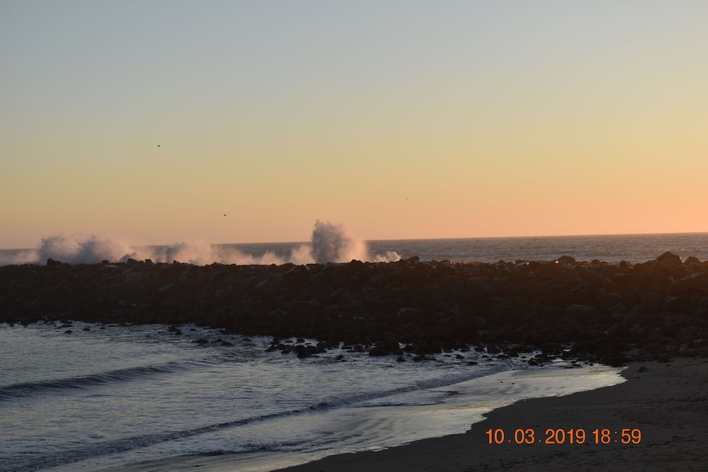 Rockview Inn And Suites 48/54