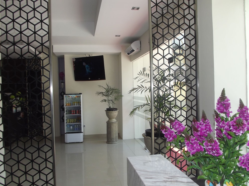 Manado Inn Hotel 12/17