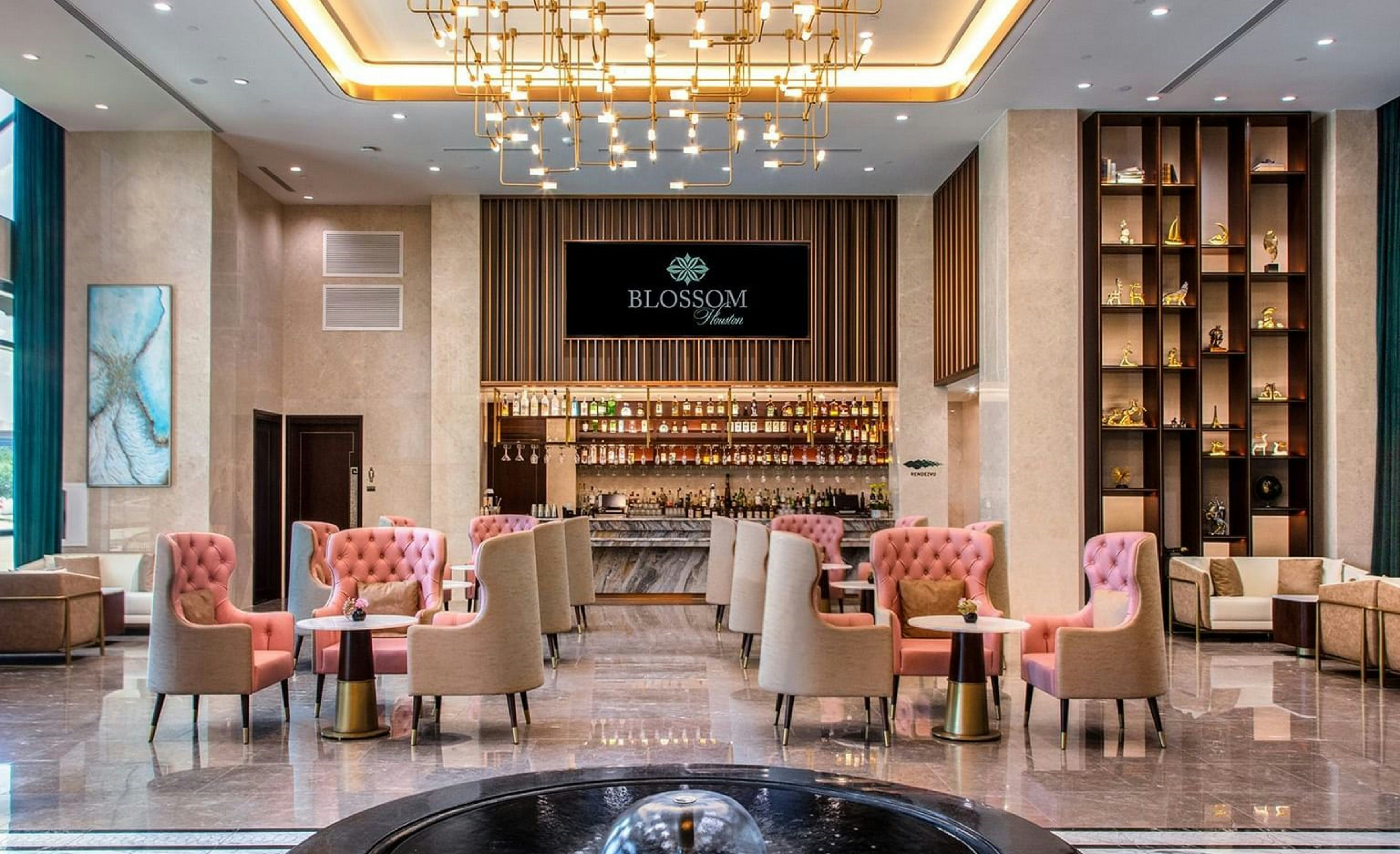 Blossom Hotel Houston, Curio Collection by Hilton 20/36