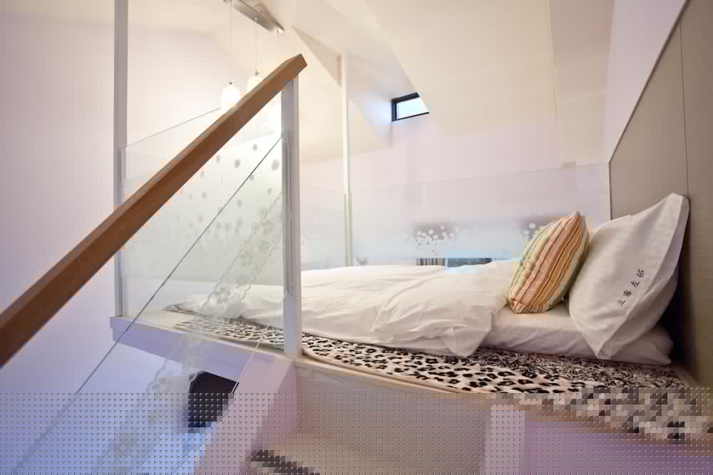 Li Wu Zuo Can B&amp;B 26/71