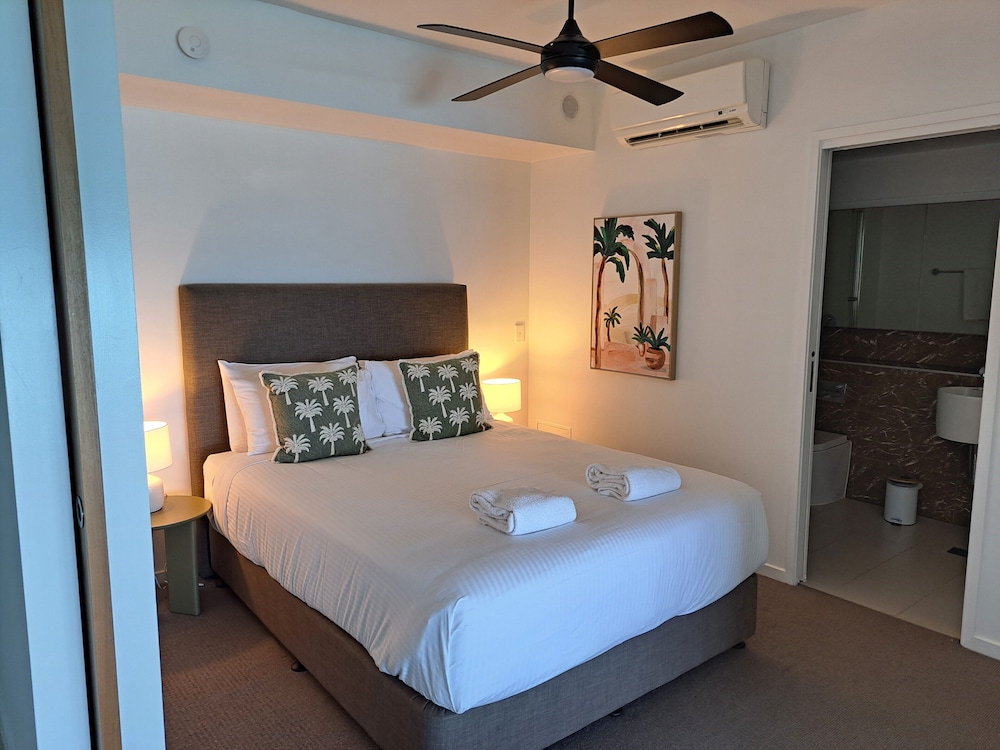 1 Bedroom, Apartment, Queen Bed, Ocean Front