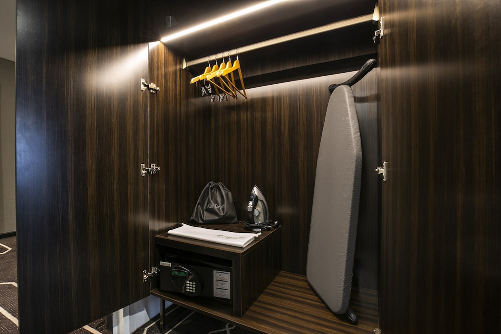 Crowne Plaza Sydney Airport by IHG 30/56