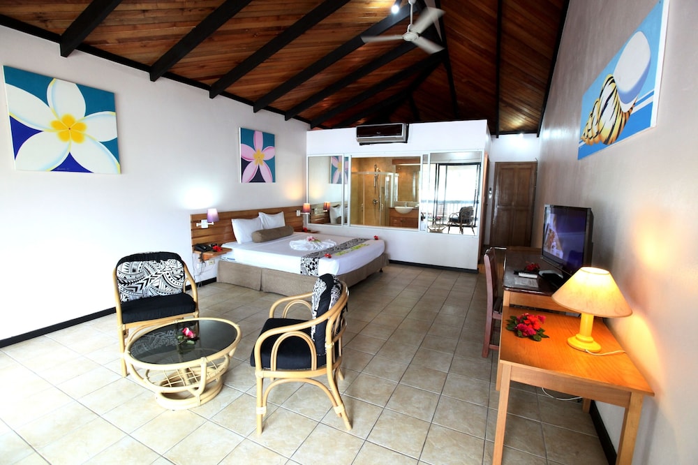 Anchorage Beach Resort 26/31