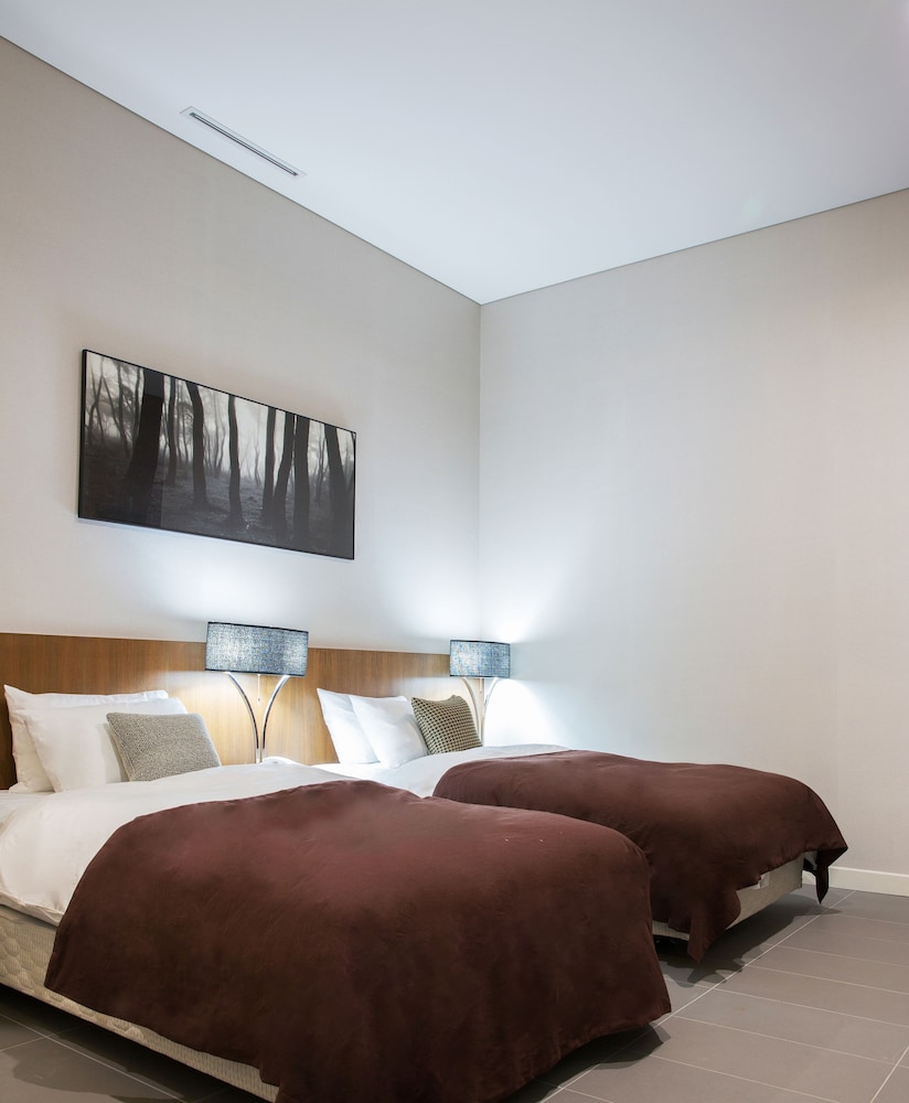 Mate Hotel Bundang 25/50