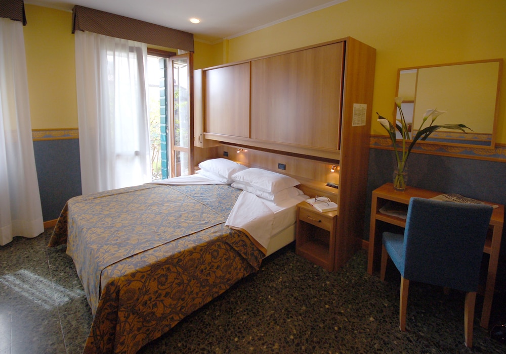 Antica Villa Graziella 12/48