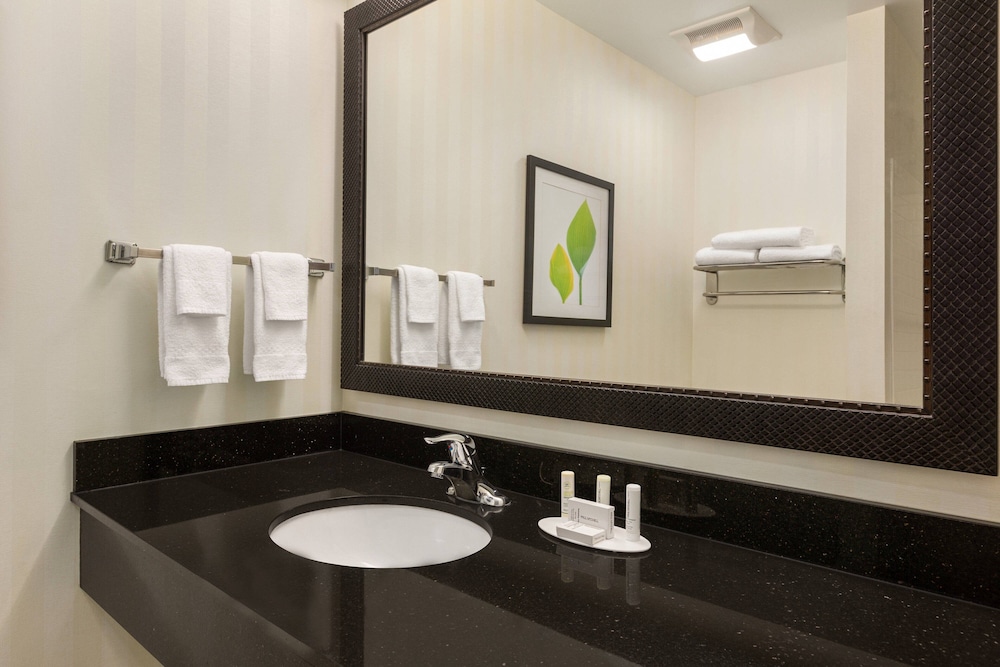 Fairfield Inn & Suites Jacksonville West/Chaffee Point 11/42