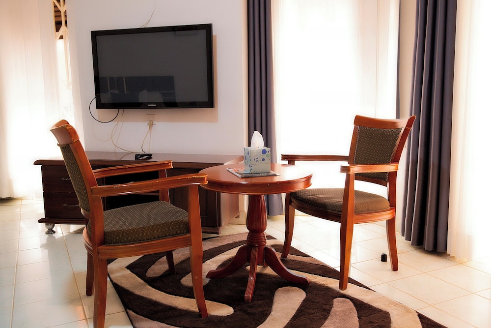Romalo Guesthouse 19/24