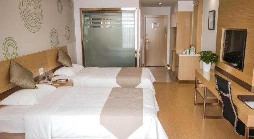 GreenTree Inn Suqian Yu District Red Star Meikailong Express Hotel 9/20