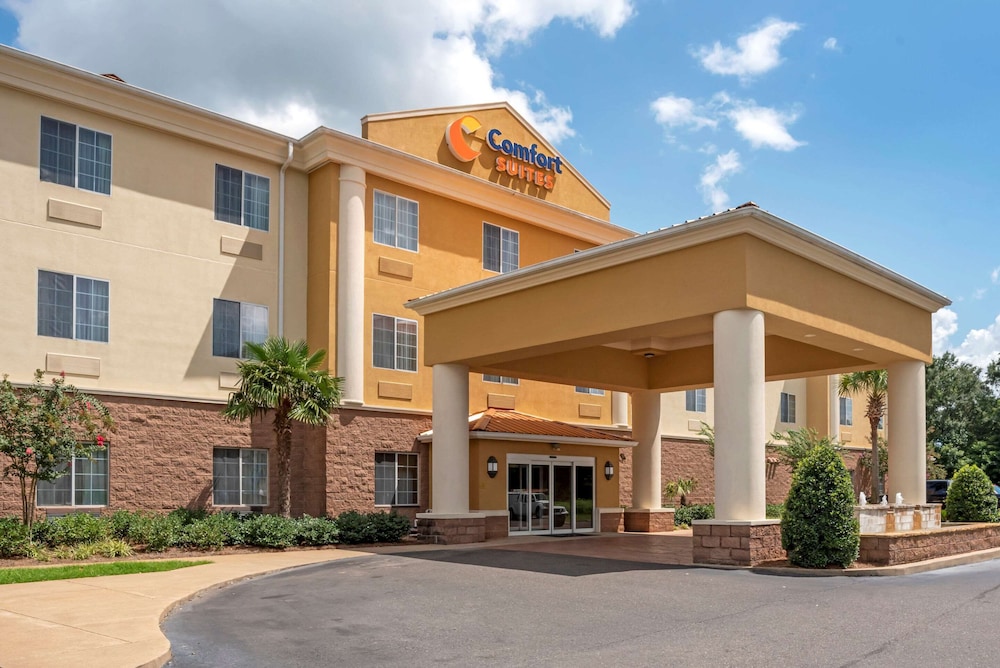 Comfort Suites Alexandria North 3/36