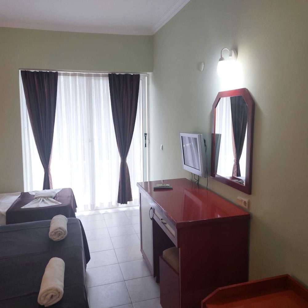 Pigale Beach Resort 15/66