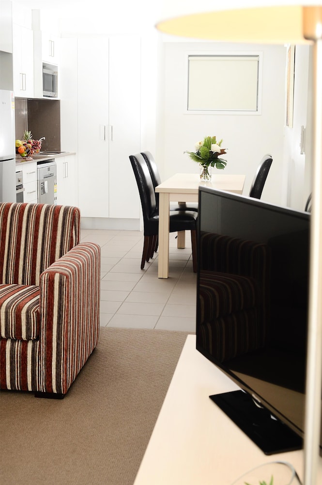 Oaks Moranbah Suites 45/54