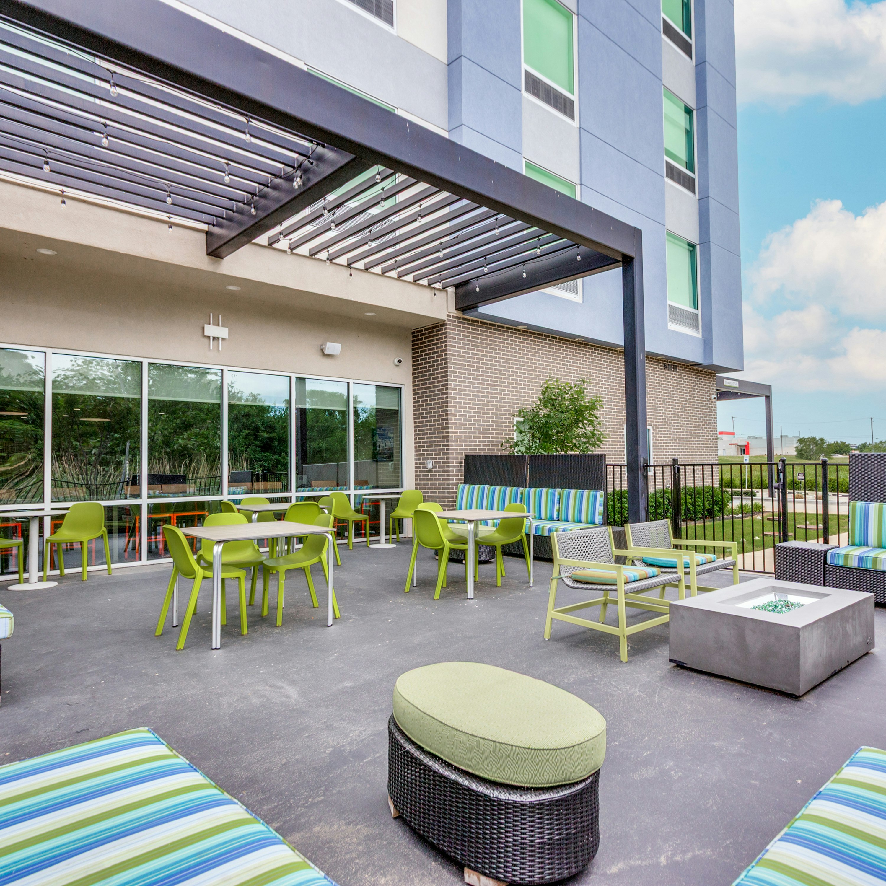 Home2 Suites by Hilton Fort Worth Arlington West 30/42